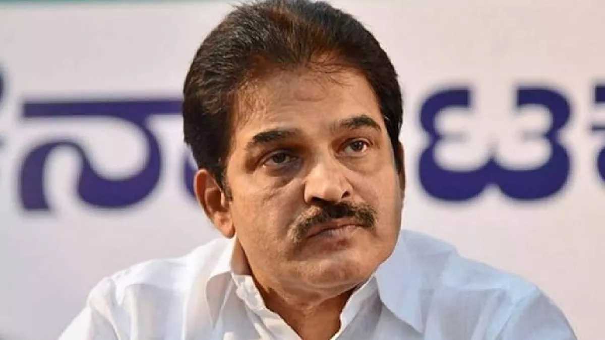 कांग्रेस में चार समन्वयक अध्यक्ष कार्यालय से सम्बद्ध